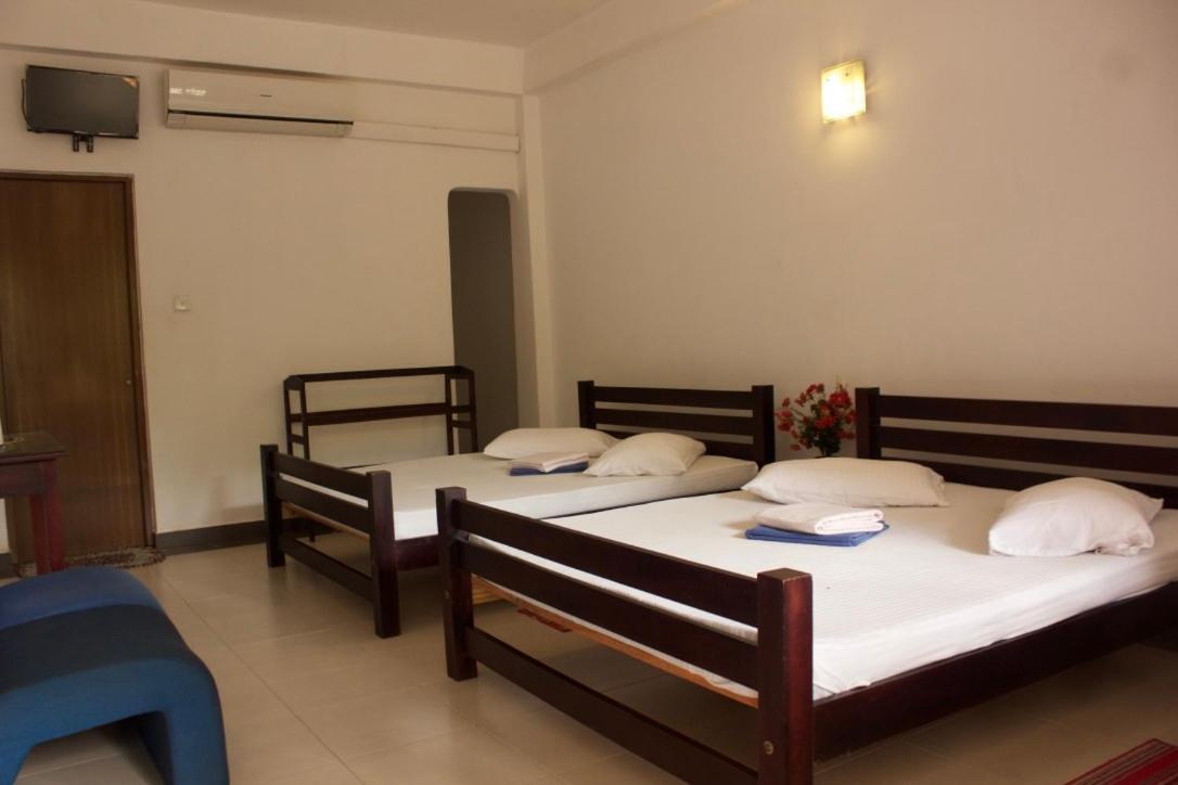 Hotel Senora Kataragama Exterior foto